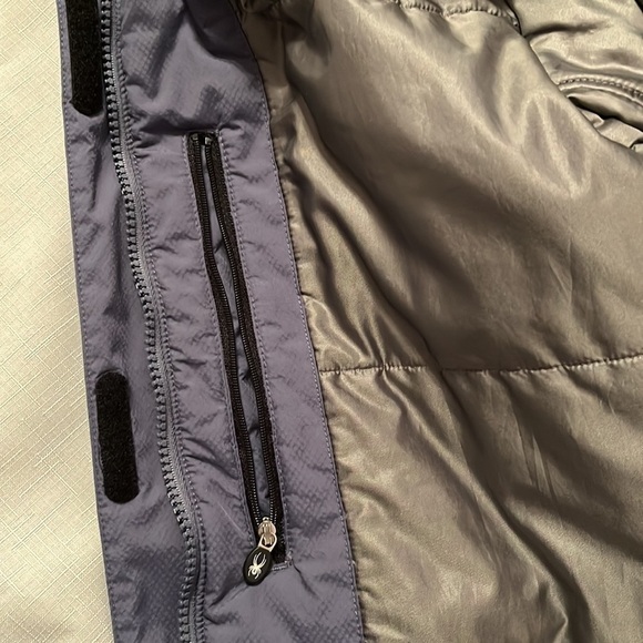 SPYDER Axis ski/snowboard jacket, no size tag see Measurements - Picture 9 of 15